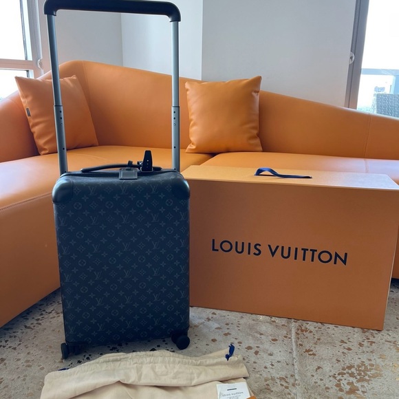 Louis Vuitton Horizon 55 Monogram Eclipse Carry On $2,800 - Picture 2 of 13